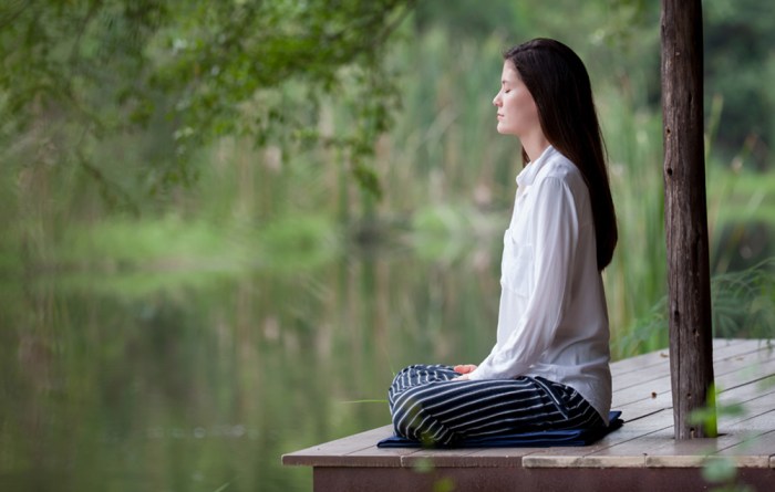 How to Meditate for Strengthening Your Ability to Stay Calm Under Pressure